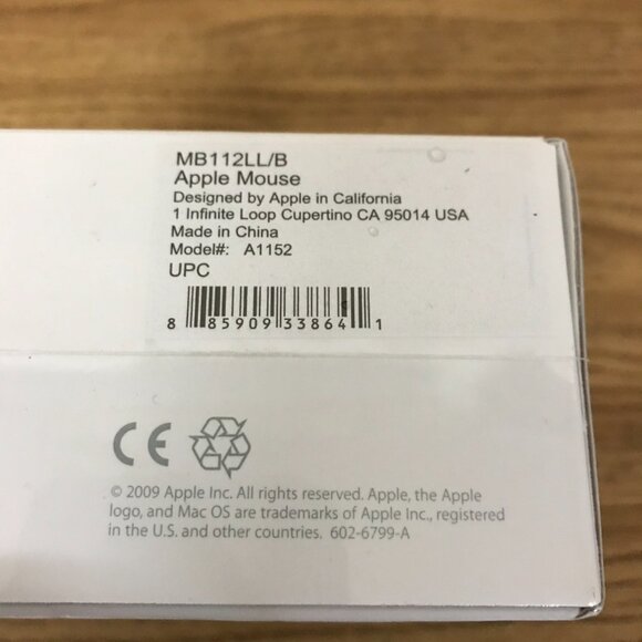 Apple Mouse Model A1152 in sealed box - Picture 2 of 4